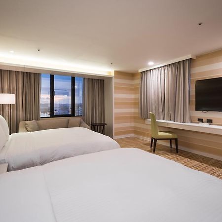 Wemeet Hotel Pingtung Экстерьер фото