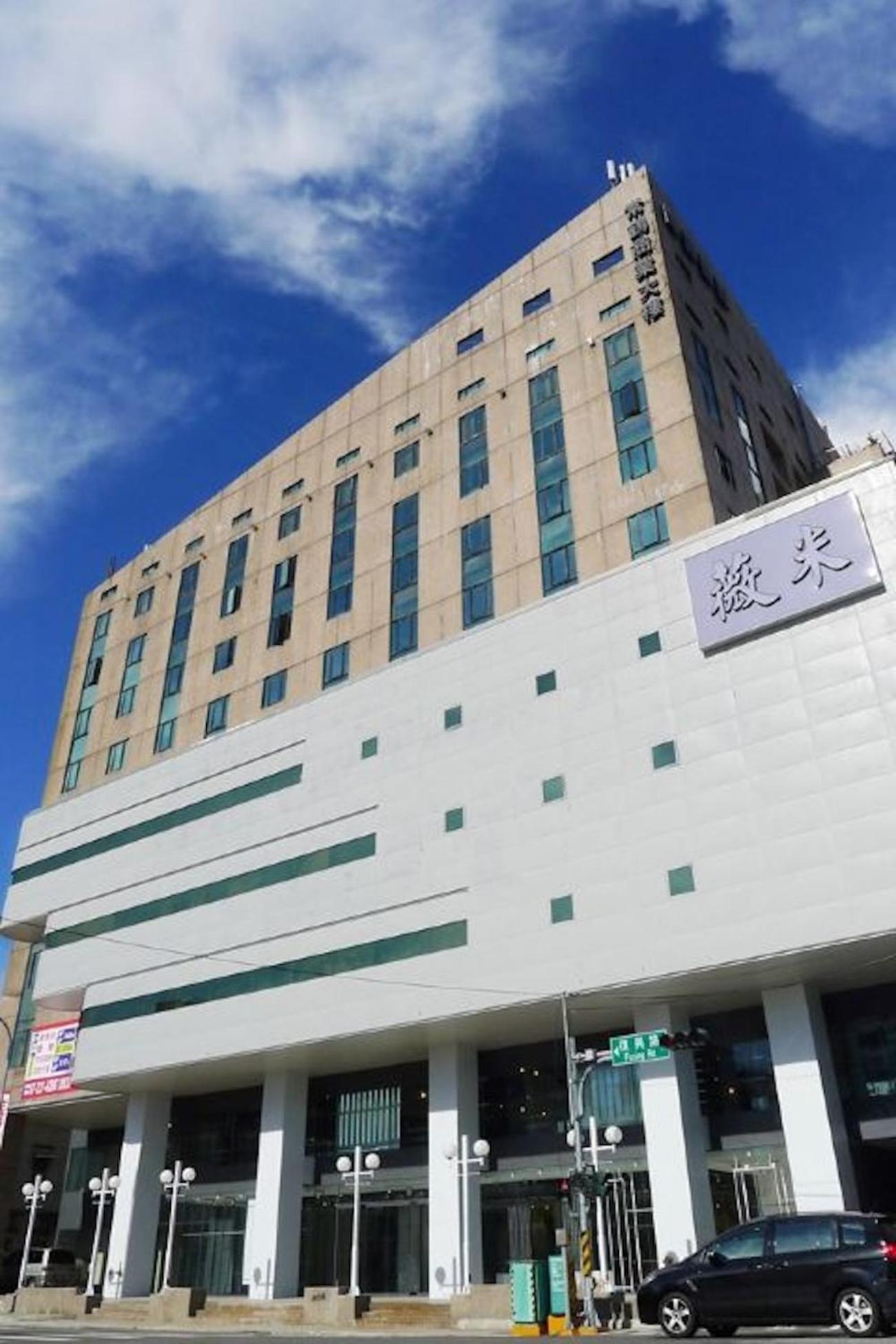 Wemeet Hotel Pingtung Экстерьер фото
