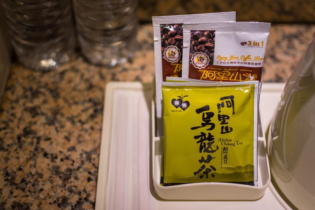 Wemeet Hotel Pingtung Экстерьер фото