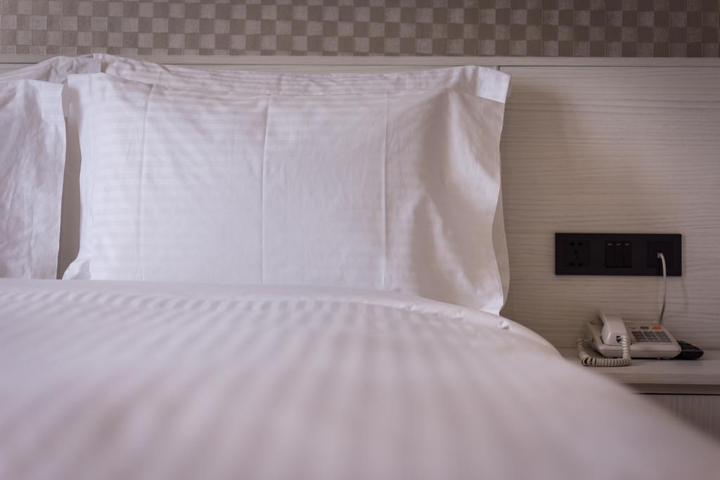 Wemeet Hotel Pingtung Экстерьер фото