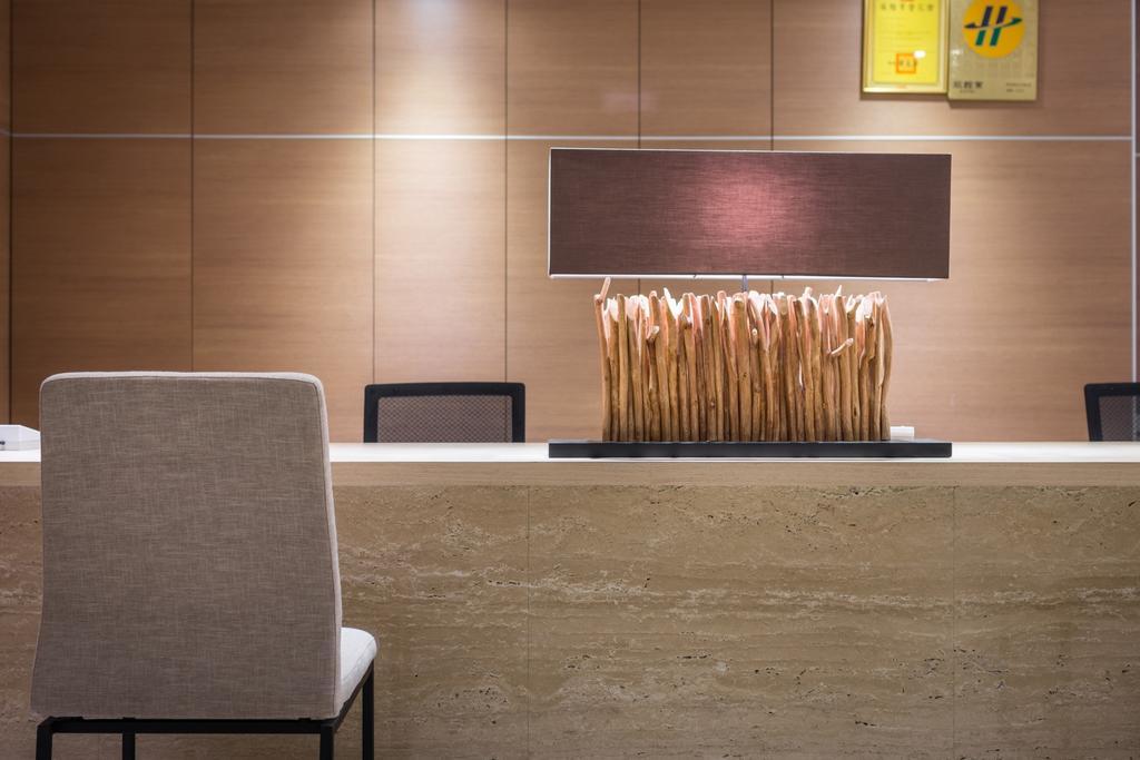 Wemeet Hotel Pingtung Экстерьер фото