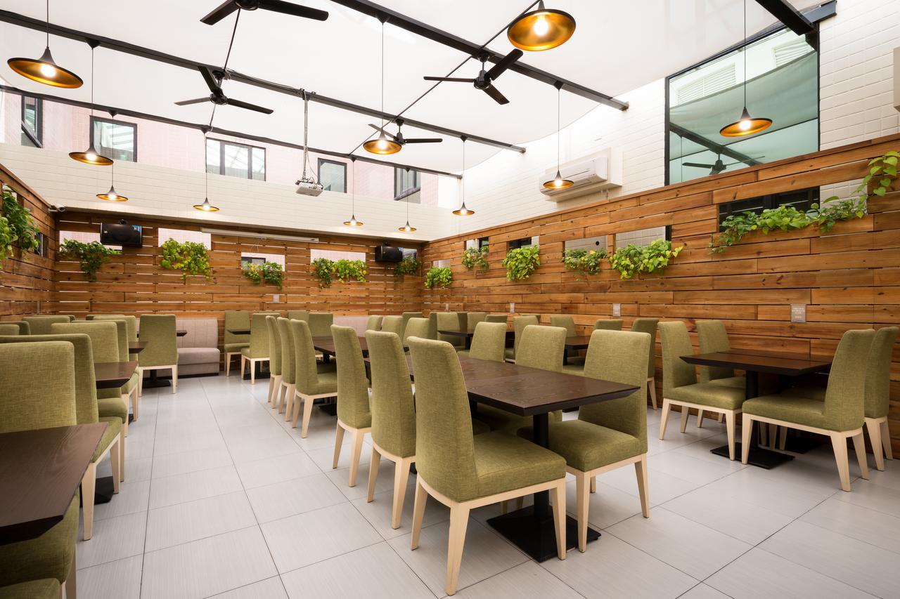 Wemeet Hotel Pingtung Экстерьер фото