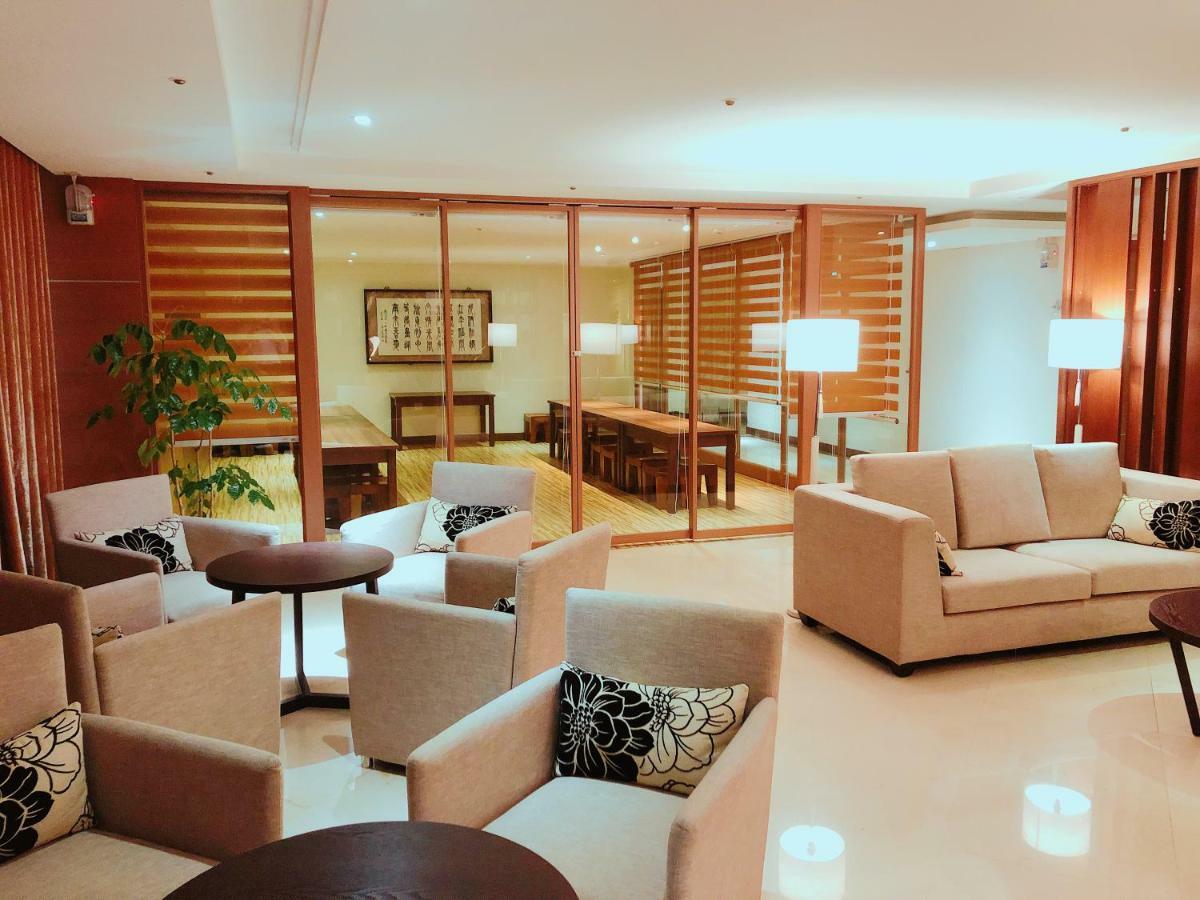 Wemeet Hotel Pingtung Экстерьер фото