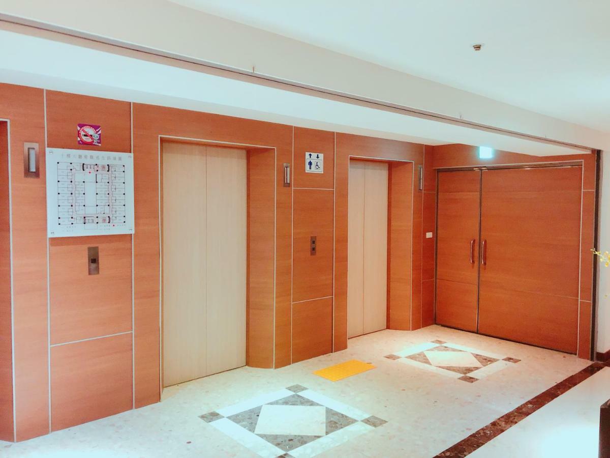 Wemeet Hotel Pingtung Экстерьер фото