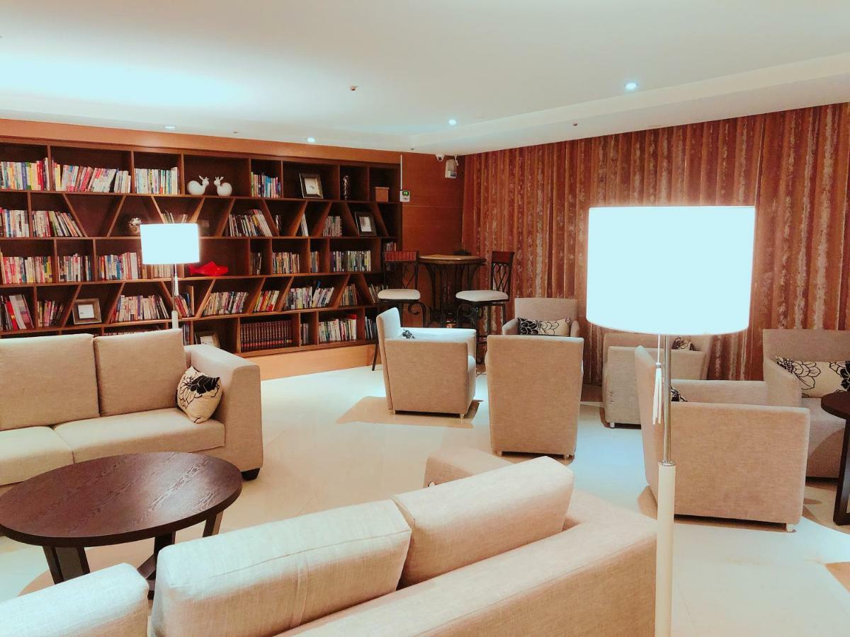 Wemeet Hotel Pingtung Экстерьер фото