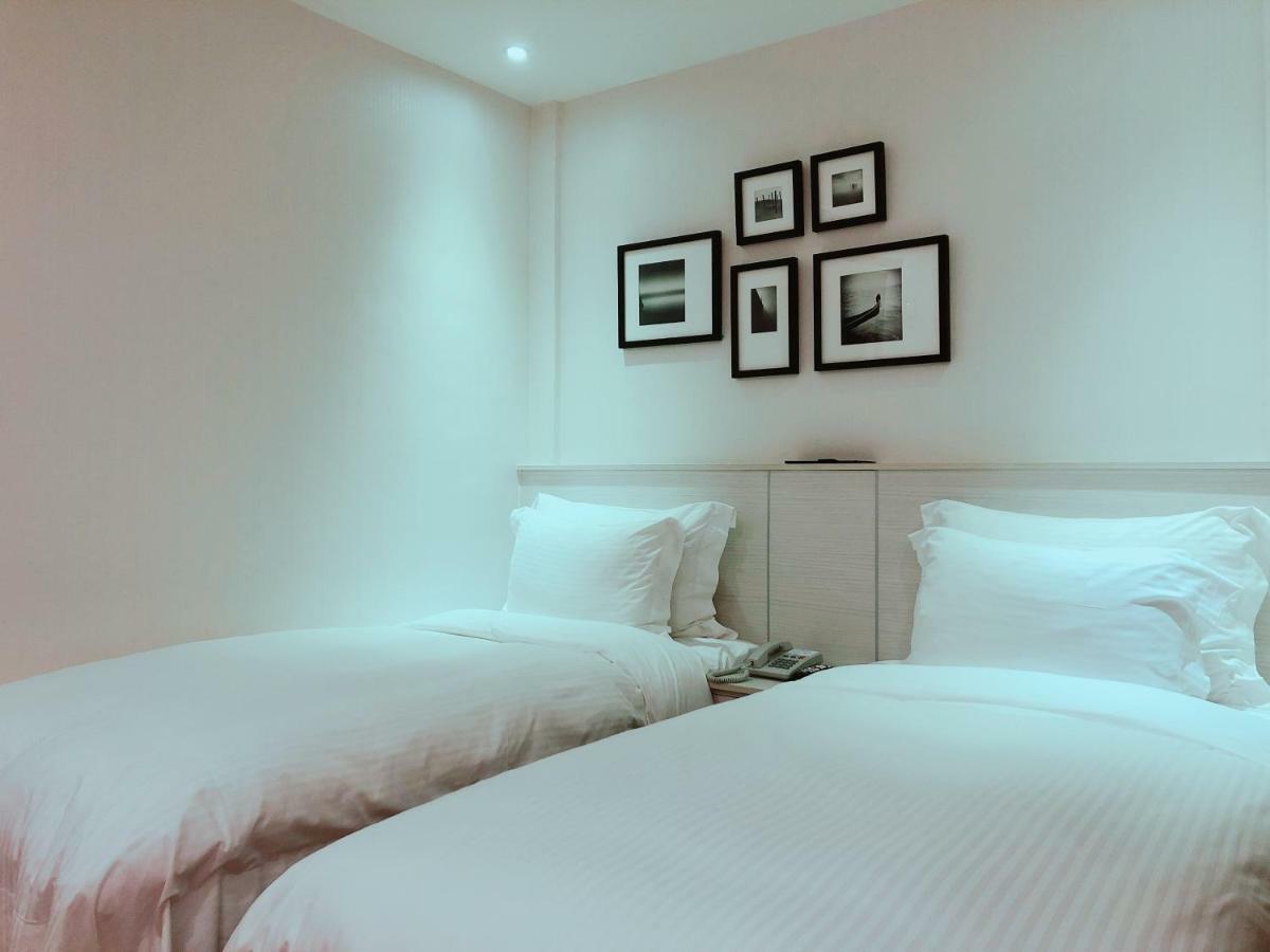 Wemeet Hotel Pingtung Экстерьер фото
